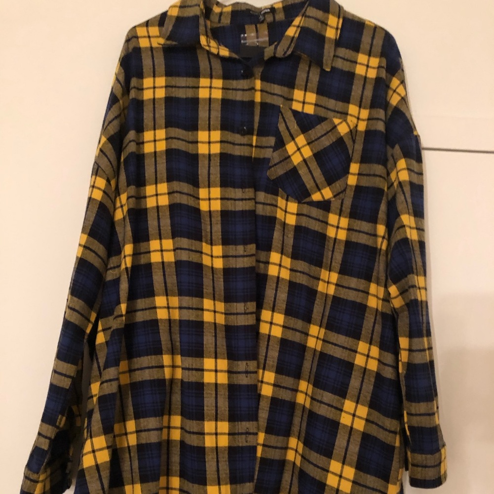 Plaid high low top